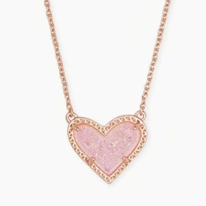 NWT Kendra Scott Ari Heart Rose Gold Necklace Pink